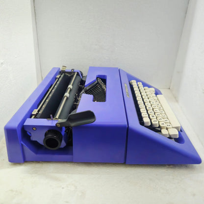 Olivetti Carbon Violet Lettera 25 Typewriter
