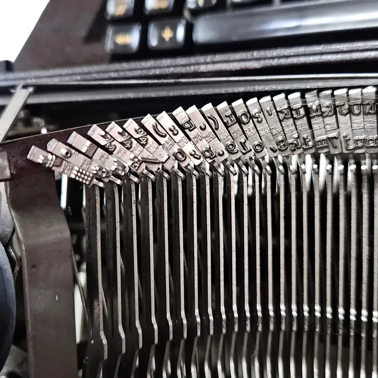 Facit 1740 English Typewriter Brief size