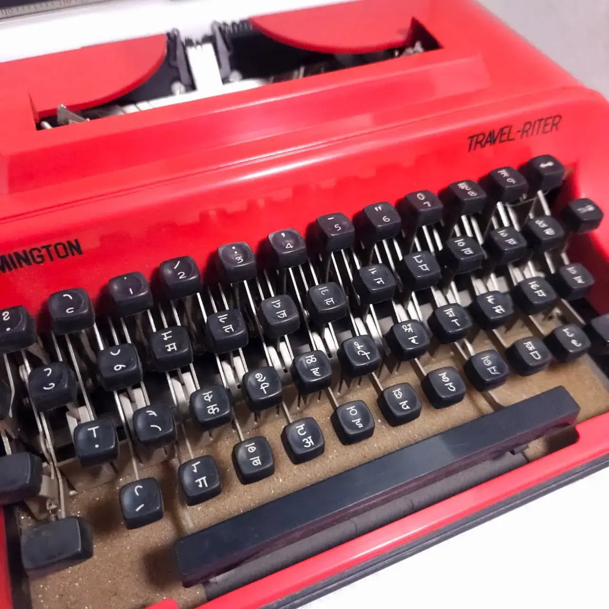 Remington Hindi Travel Riter Portable Typewriter