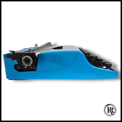 Olivetti Lettera 22 Hex Blue Typewriter