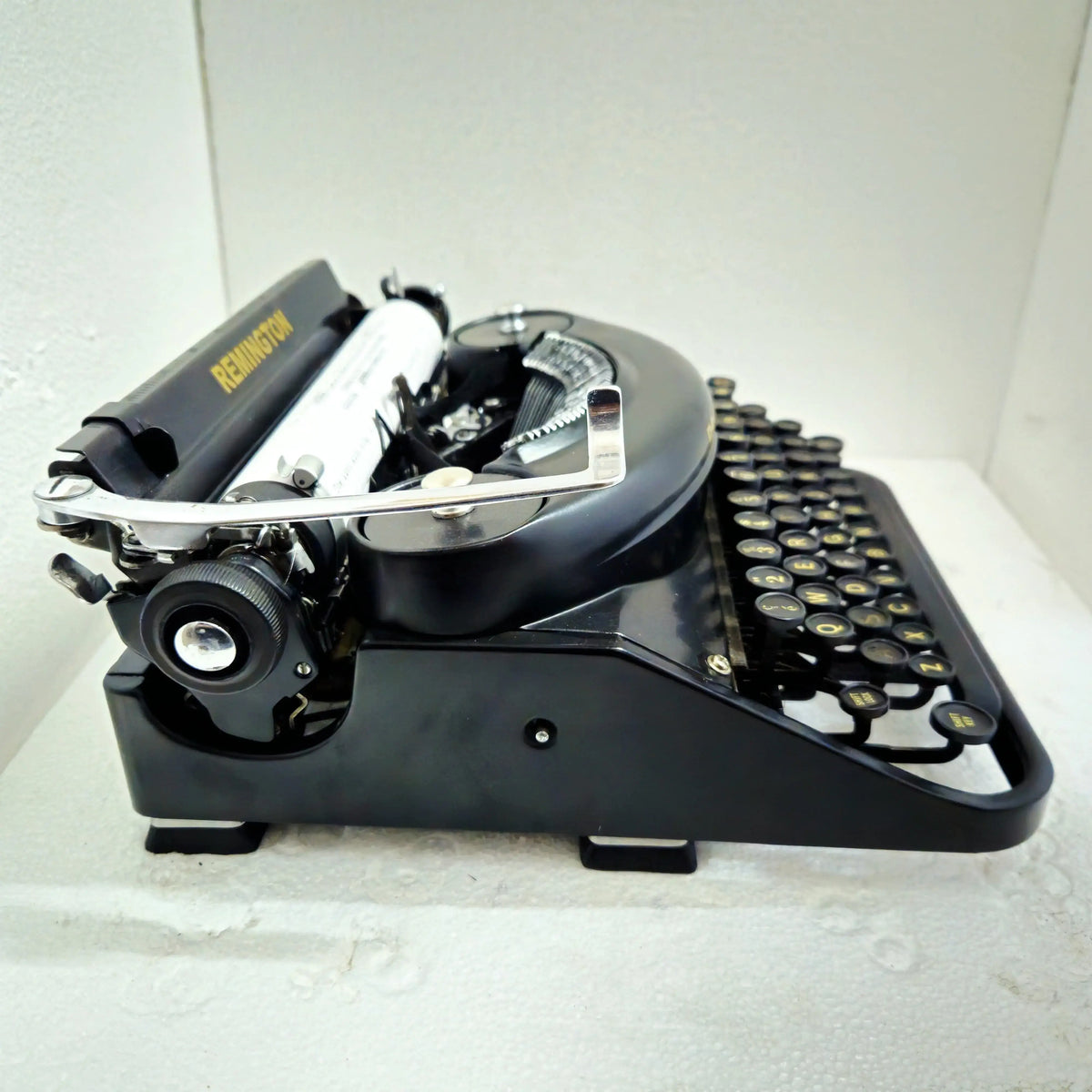 Remington Noiseless Vintage Typewriter