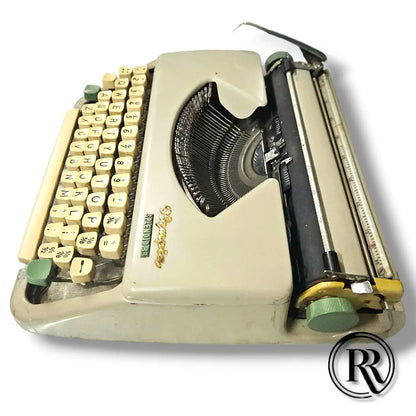 Olympia Splendid 33 Typewriter