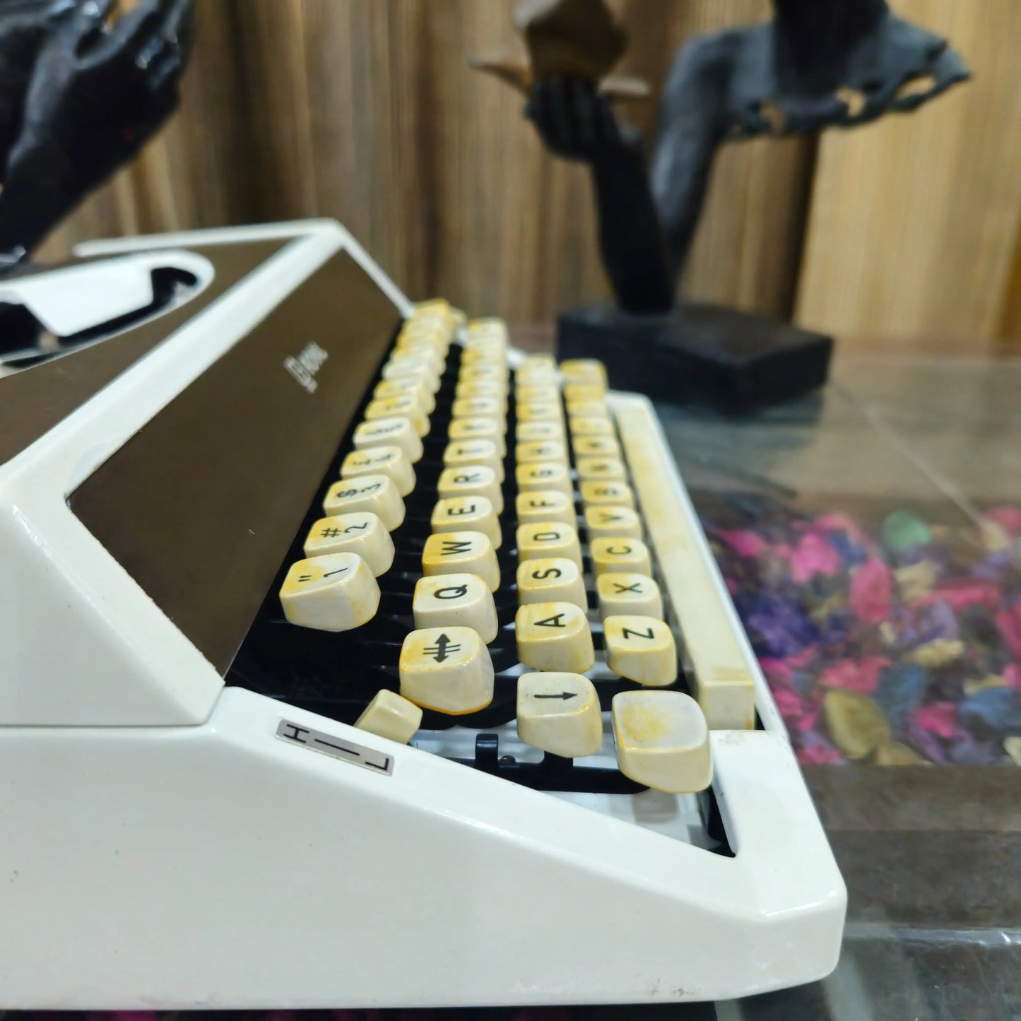 Royal 200 Tabulation English Typewriter