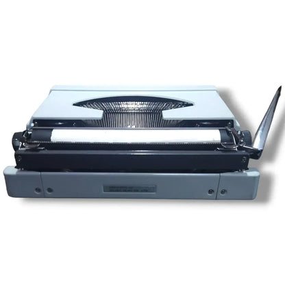 Silver Reed 100 Typewriter