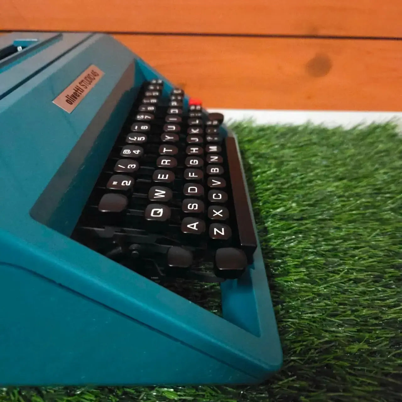 Olivetti Studio 45 Typewriter
