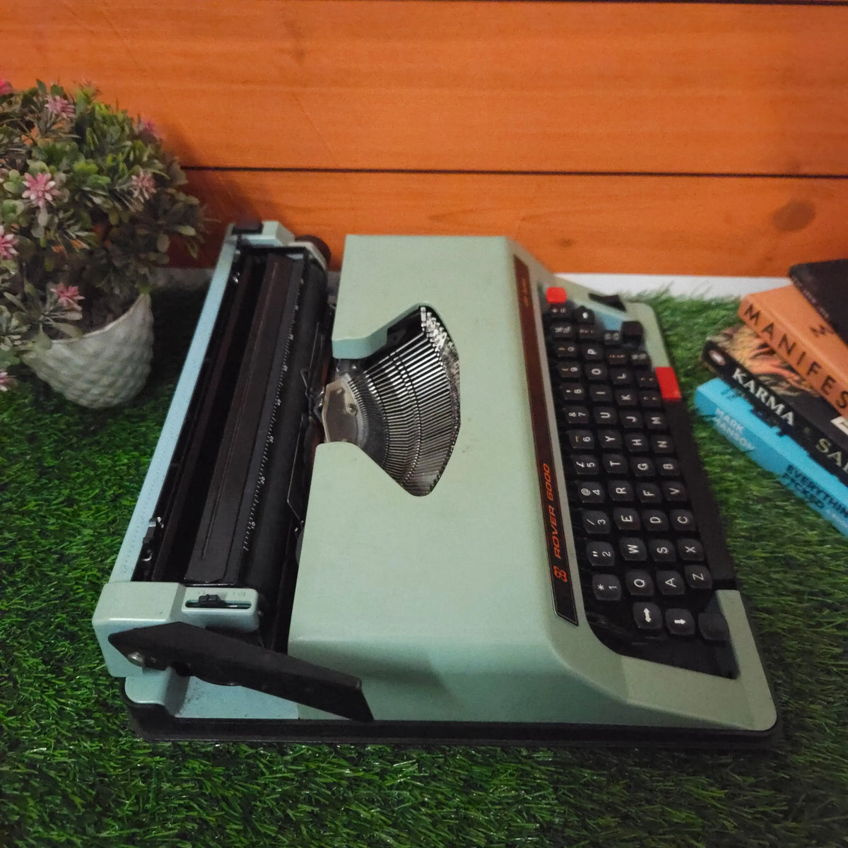 Rover 6000 De Luxe Typewriter