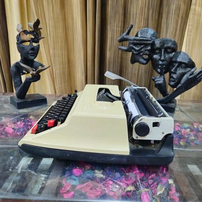 Brother Deluxe 1600 Typewriter