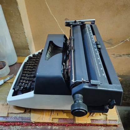 Godrej Prima Brief Hindi Typewriter