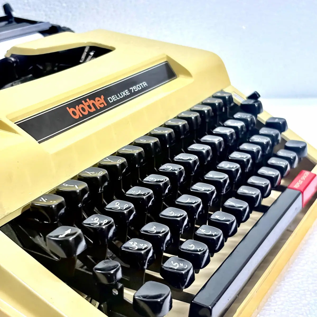 Vintage Brother Deluxe 750TR Arabic typewriter with authentic Arabic layout, restored body and original hard case for Arabic writers