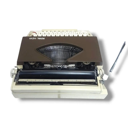Royal Safari Portable English Typewriter