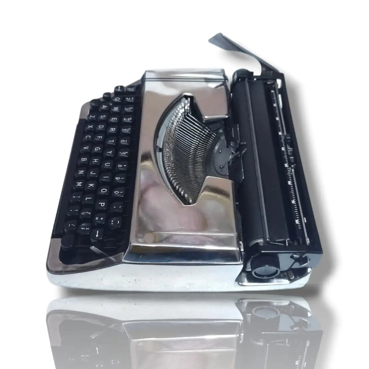 Brother 220 Deluxe Chrome Portable Typewriter
