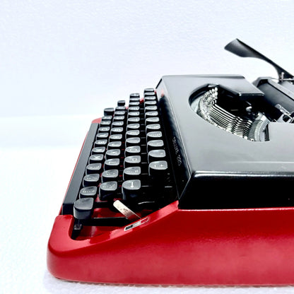 Brother Deluxe 220 Typewriter Inferno Red Edition