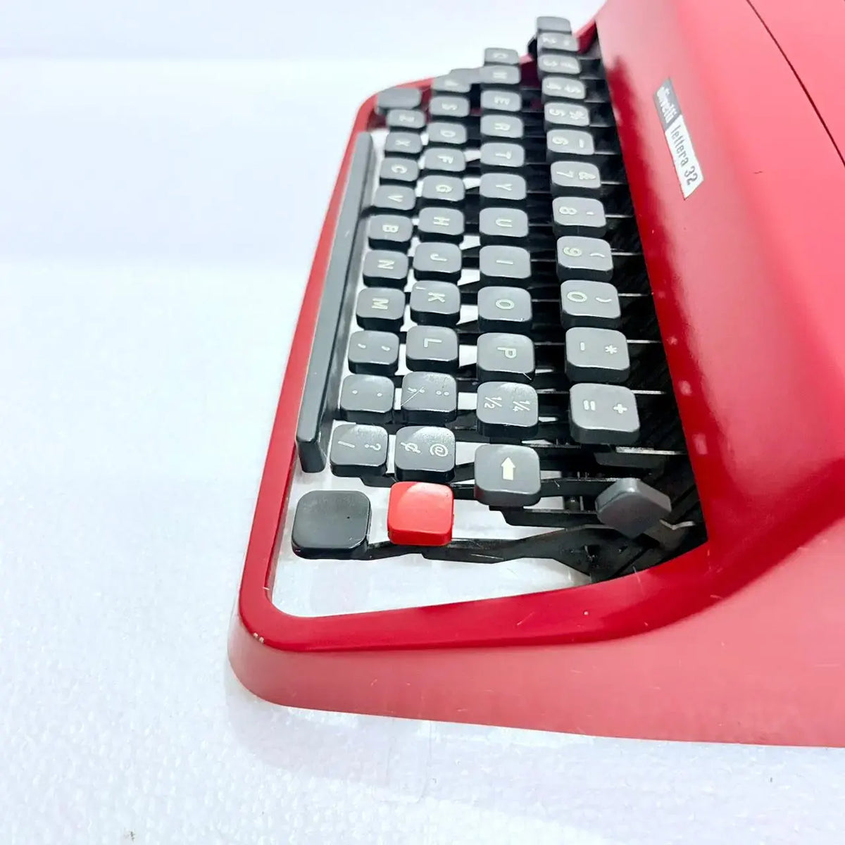 Olivetti Lettera 32 Rosso Red