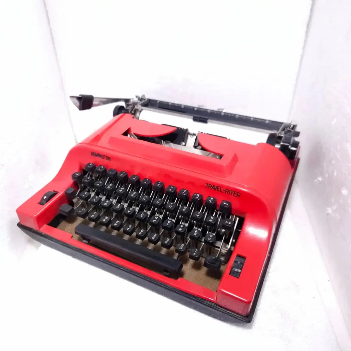 Remington Hindi Travel Riter Portable Typewriter
