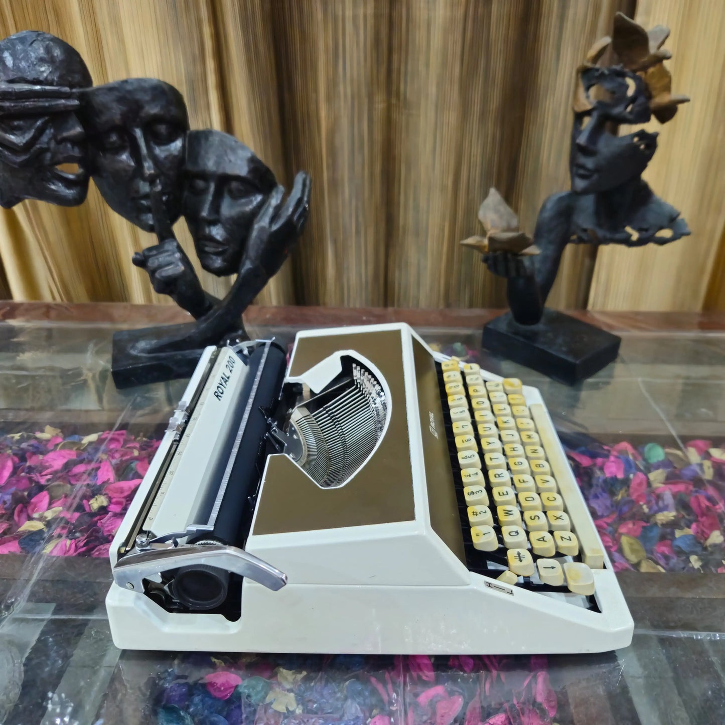 Royal 200 Tabulation English Typewriter