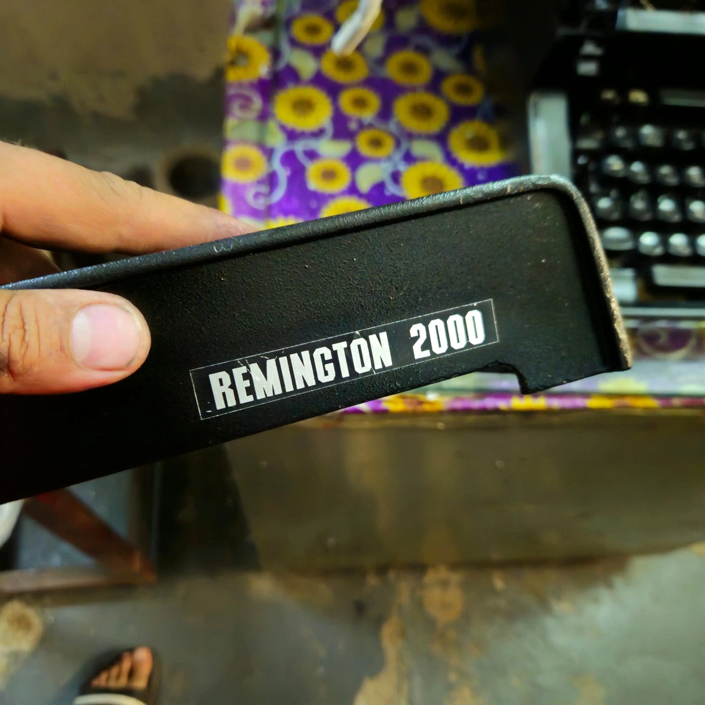 Remington 2000 Hindi Desktop Typewriter