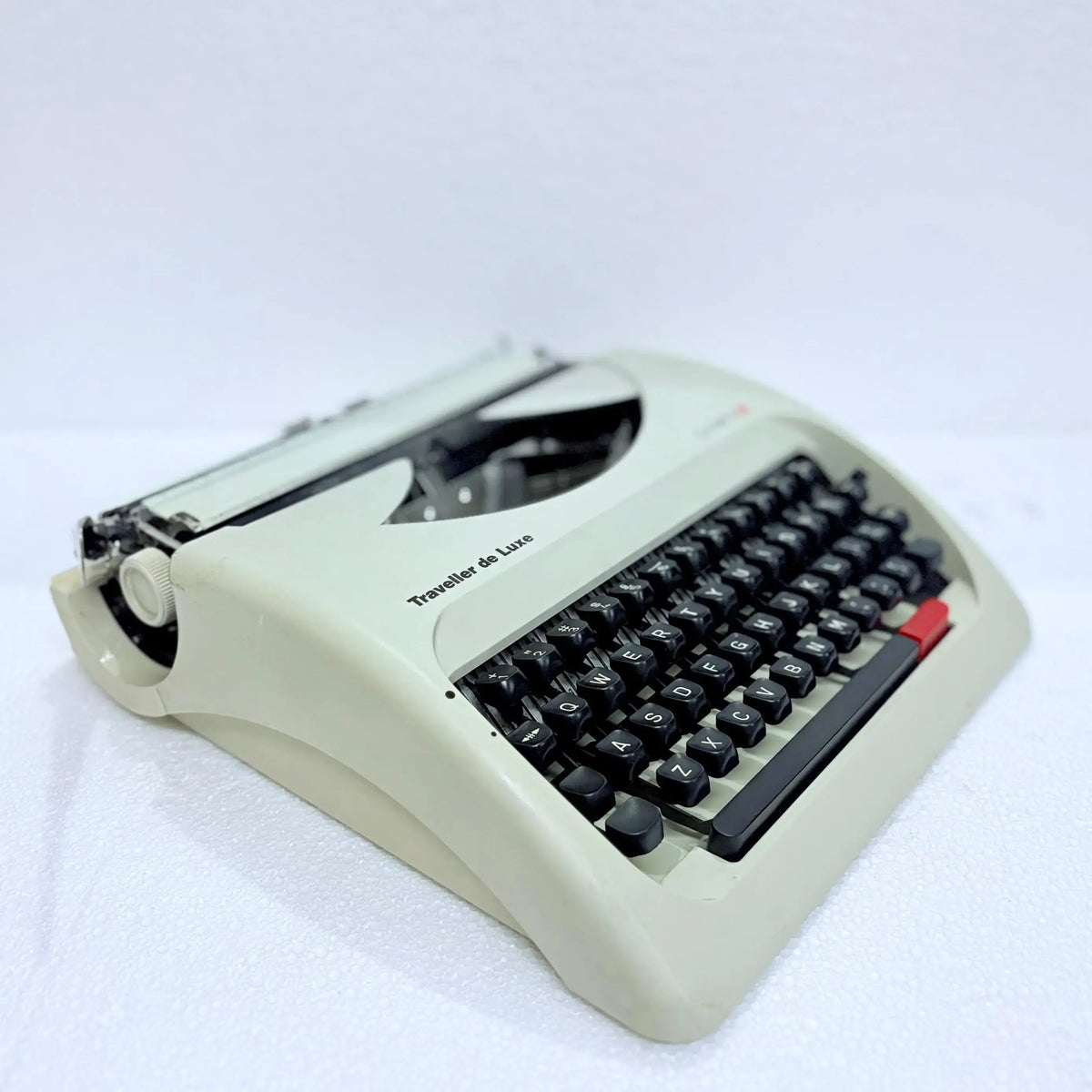 Olympia Traveller C Portable Typewriter