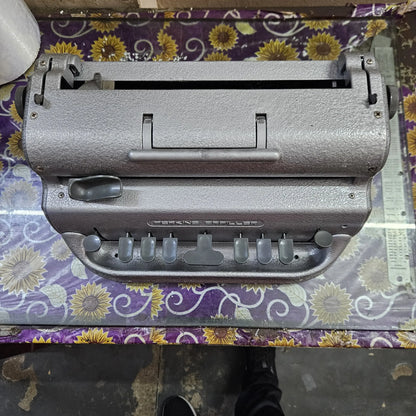 Perkins Braille Typewriter S E
