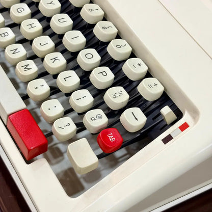 Marathon 2200 DLX manual typewriter for sale, brand new unused vintage machine, RR Typewriter Mart India online