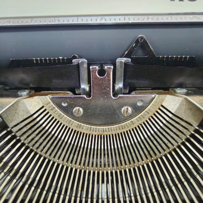 Royal 200 Tabulation English Typewriter