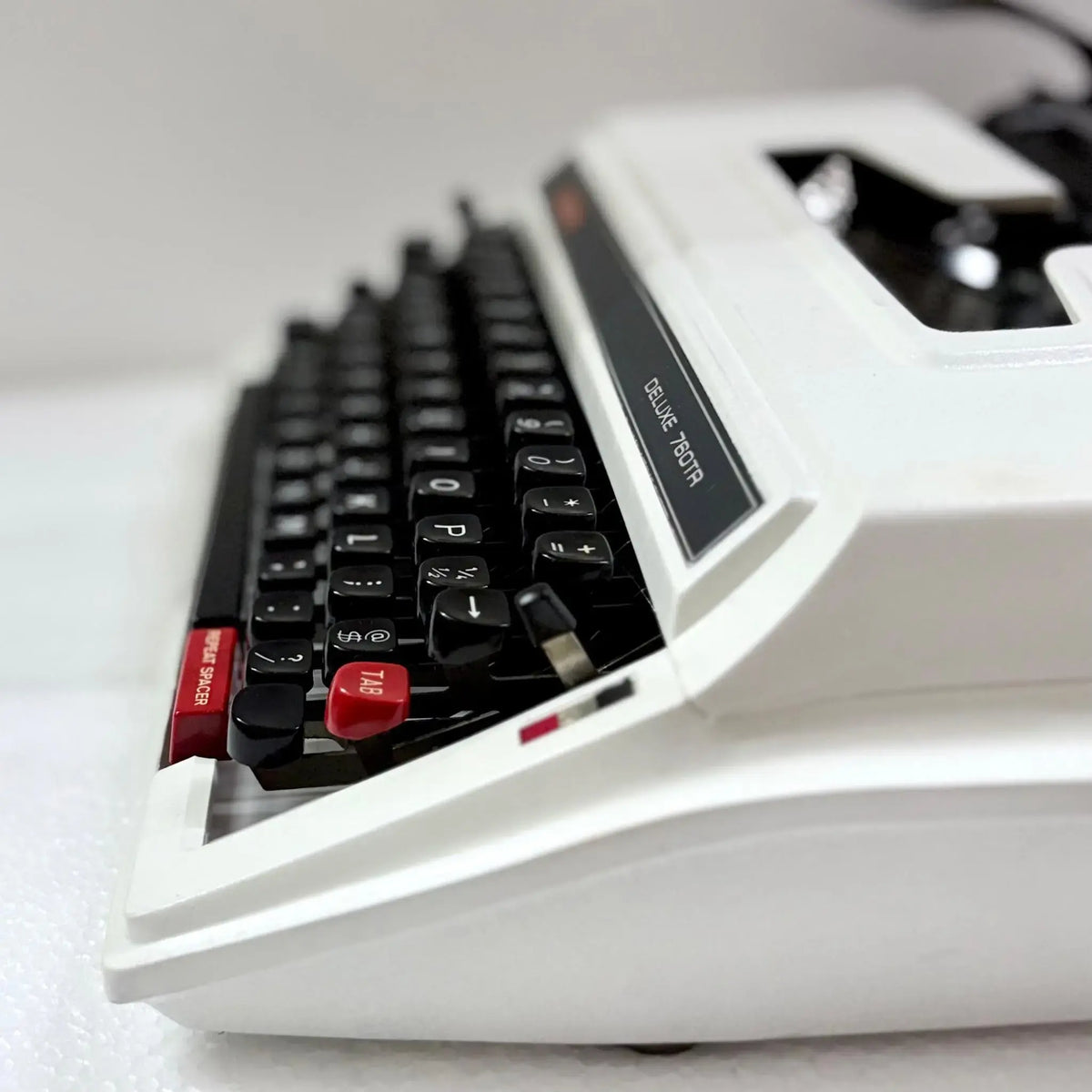 Brother 750 Tr Typewriter Alpine white