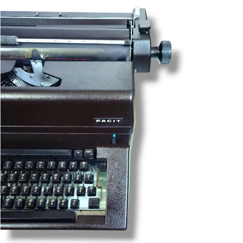 Facit 1740 Devanagari Hindi Brief Typewriter