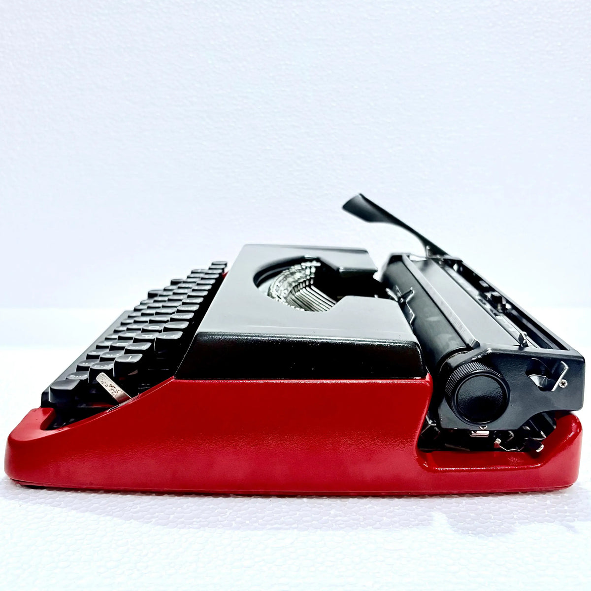 Brother Deluxe 220 Typewriter Inferno Red Edition