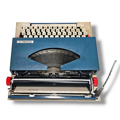 Royal Sprite Manual Typewriter