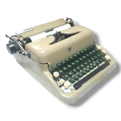 Zeta Portable Typewriter
