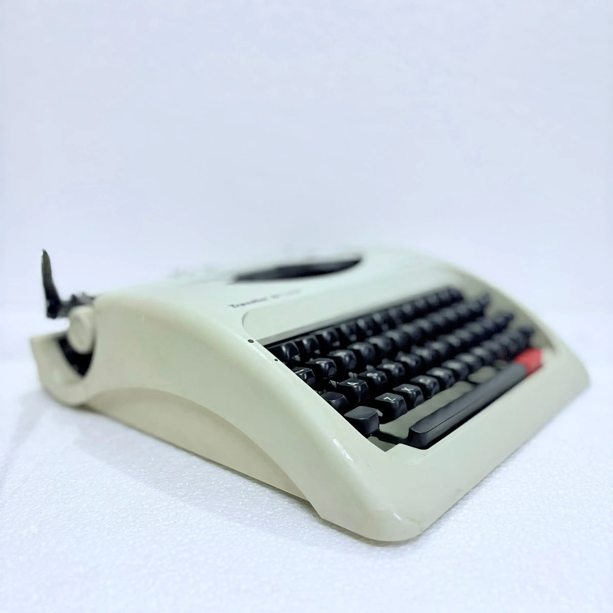 Olympia Traveller C Portable Typewriter