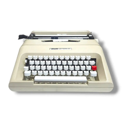 Olivetti Lettera 35 English Typewriter