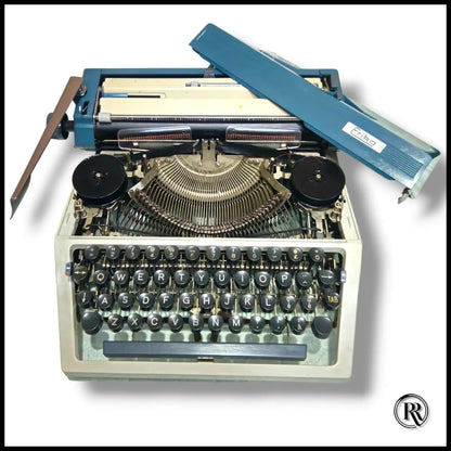 Vintage Erika Model 40 Typewriter