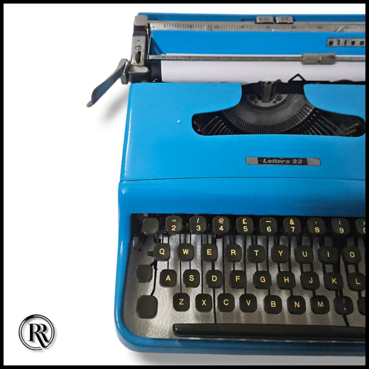 Olivetti Lettera 22 Hex Blue Typewriter