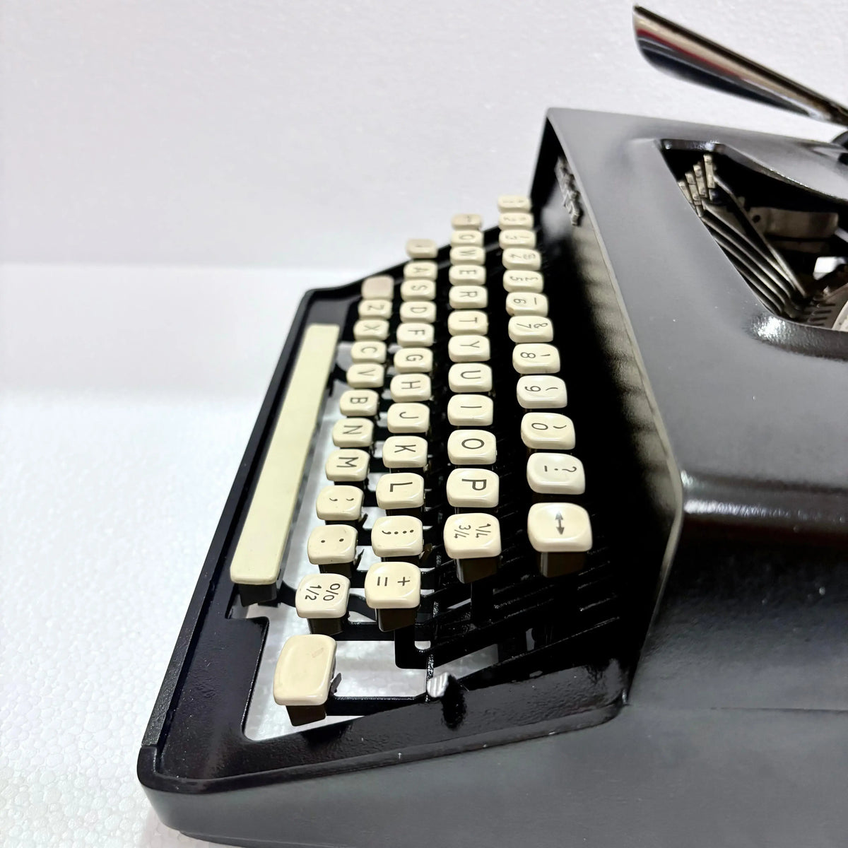 Remington Monarch Typewriter Obsidian Black