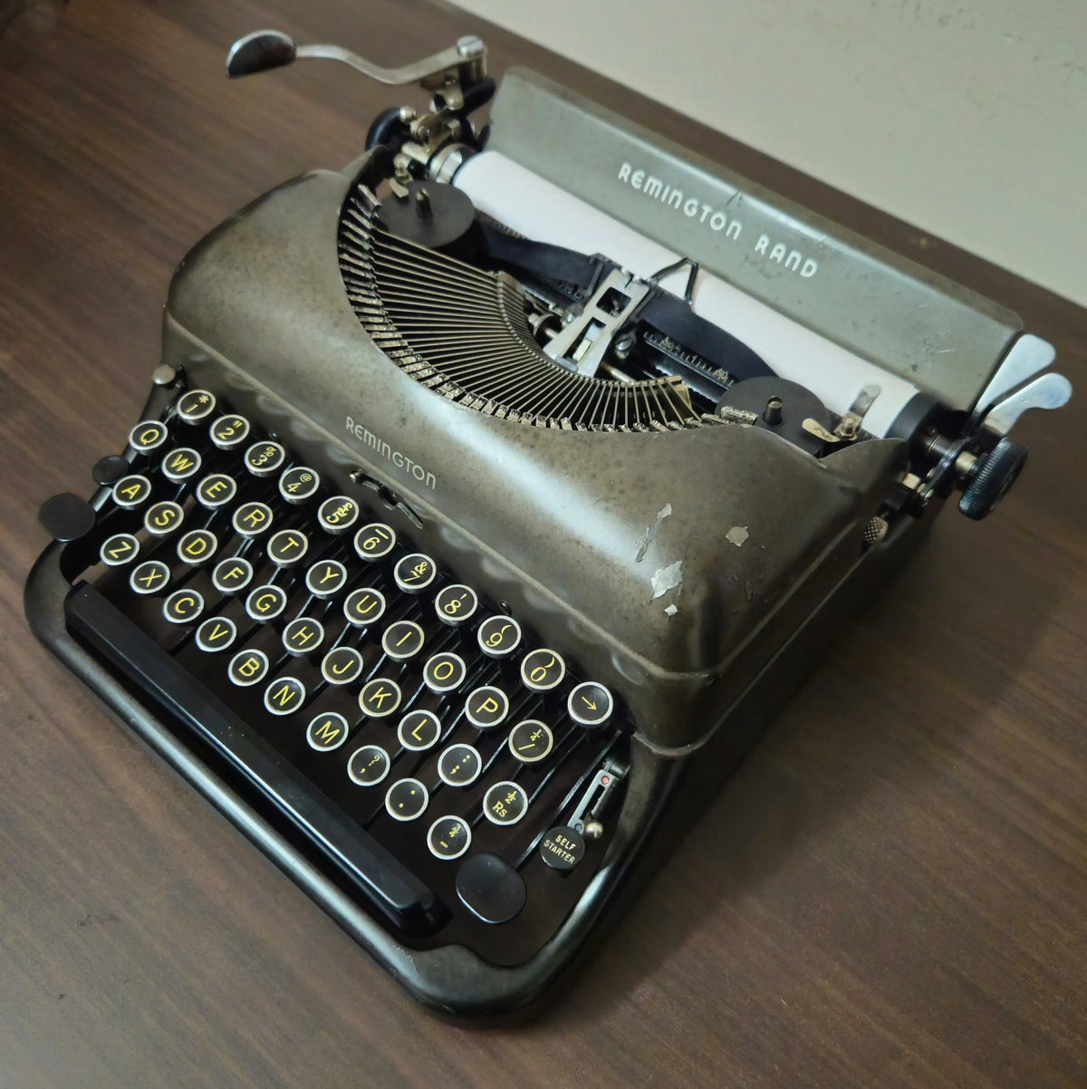 Vintage Remington Deluxe Model 5 Typewriter