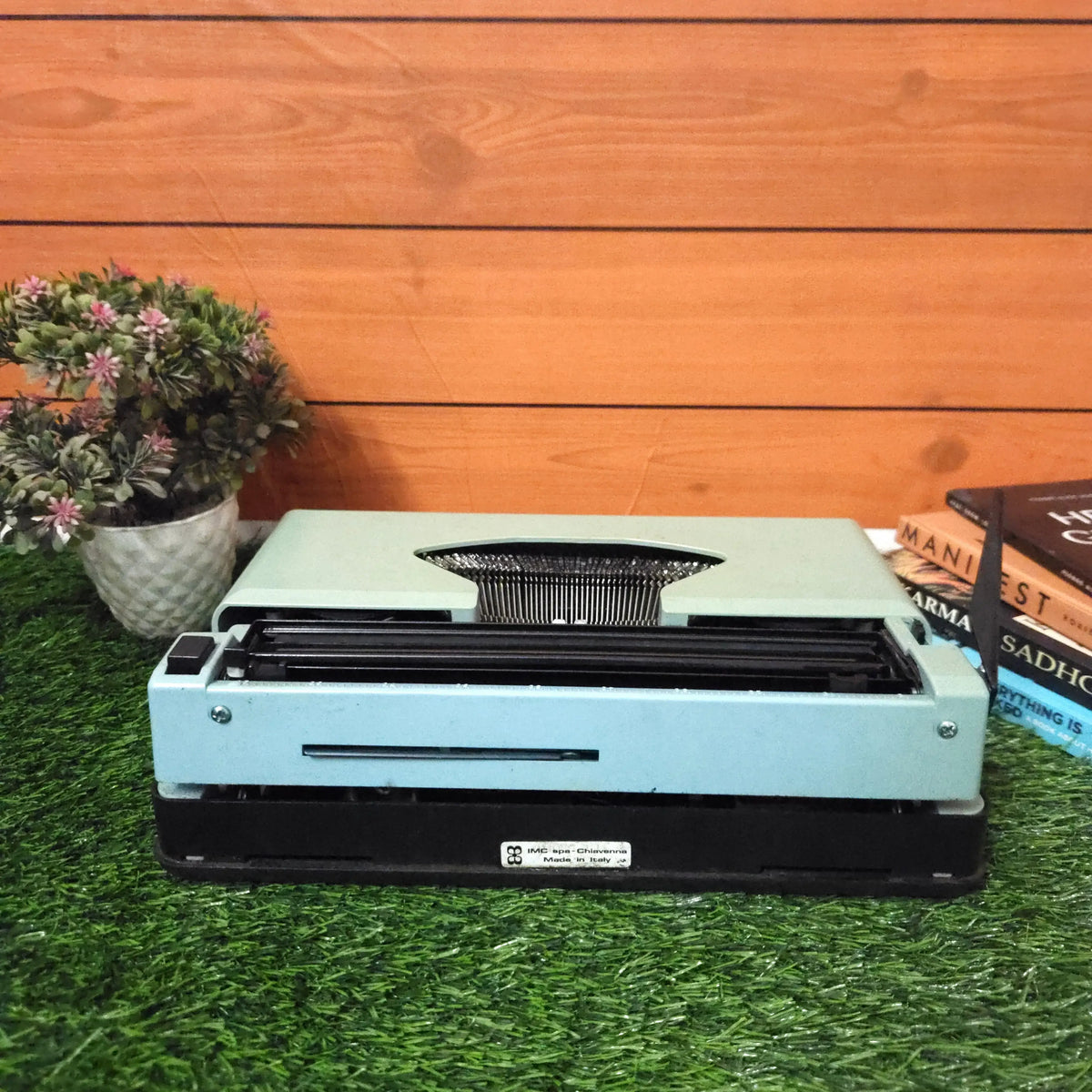 Rover 6000 De Luxe Typewriter
