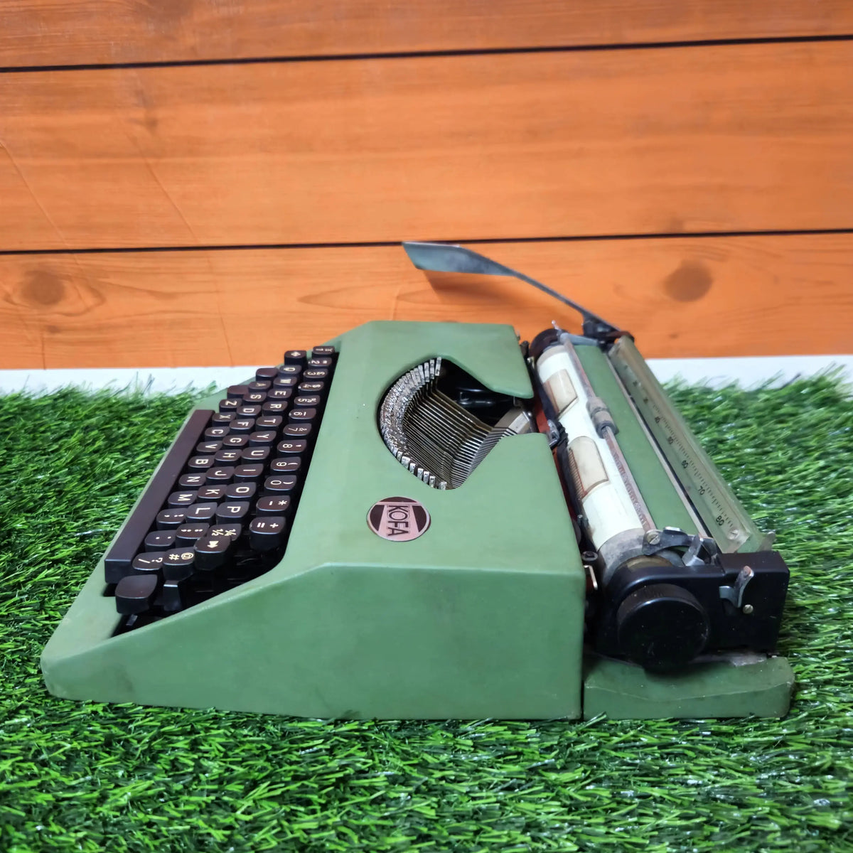 Kofa 100 English Typewriter
