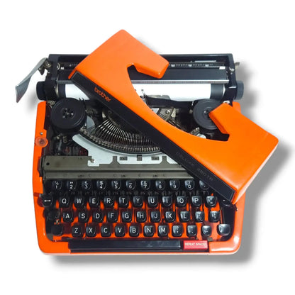 Brother Deluxe 250 T R Typewriter