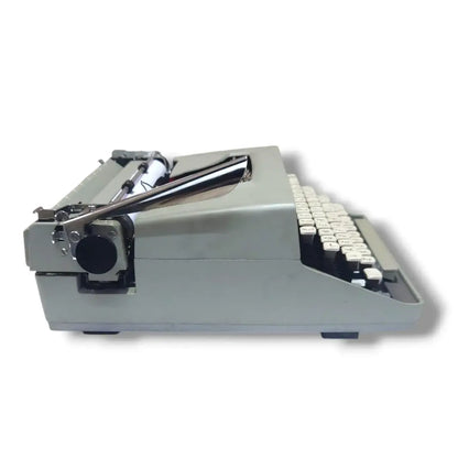 Remington Travel Writer Deluxe Typewriter