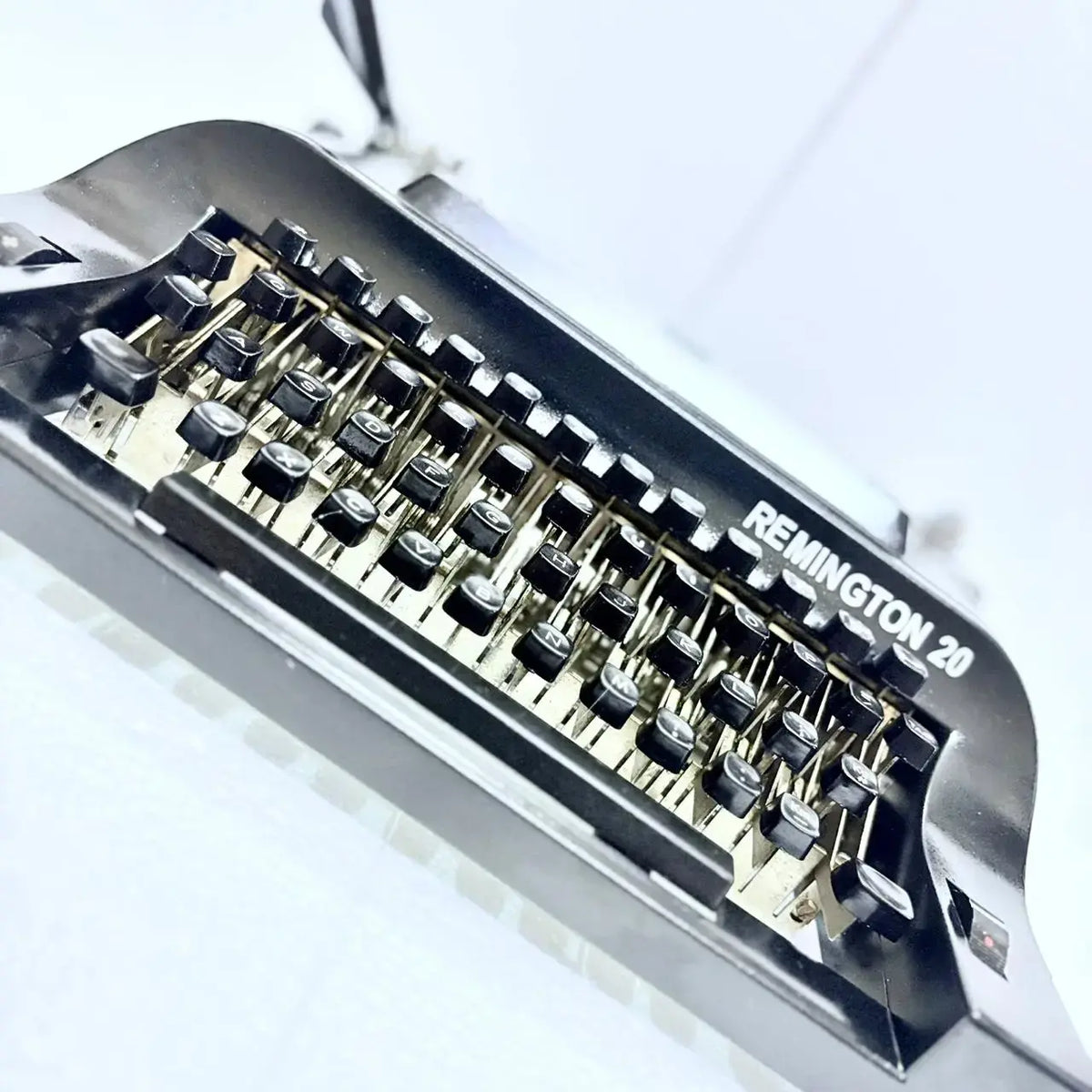 Remington 20 Obsidian Typewriter