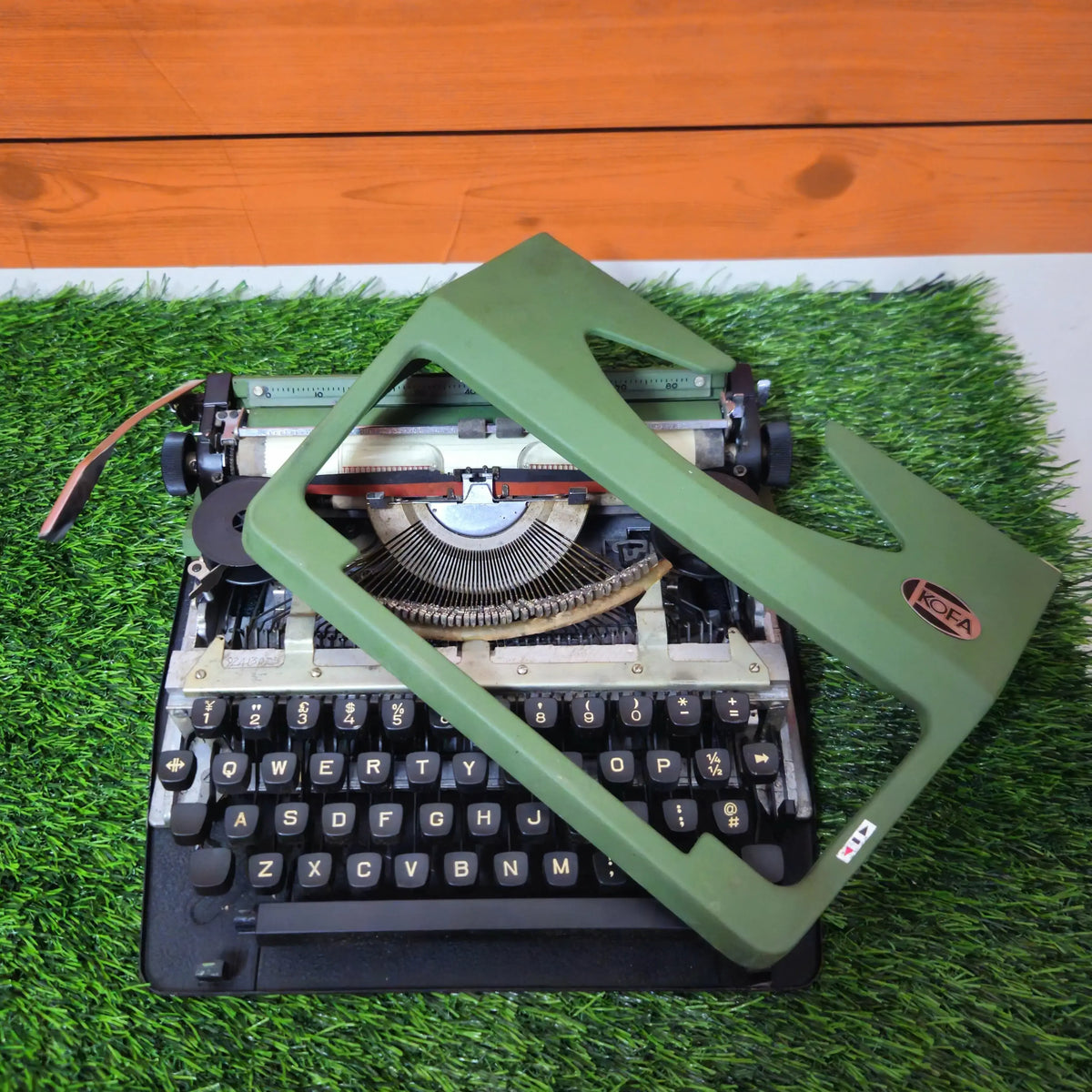 Kofa 100 English Typewriter