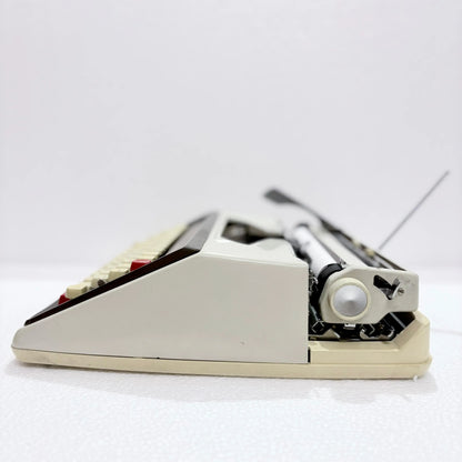 Brother Deluxe 1350 English Typewriter