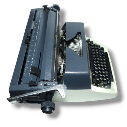 Godrej English Standard Typewriter