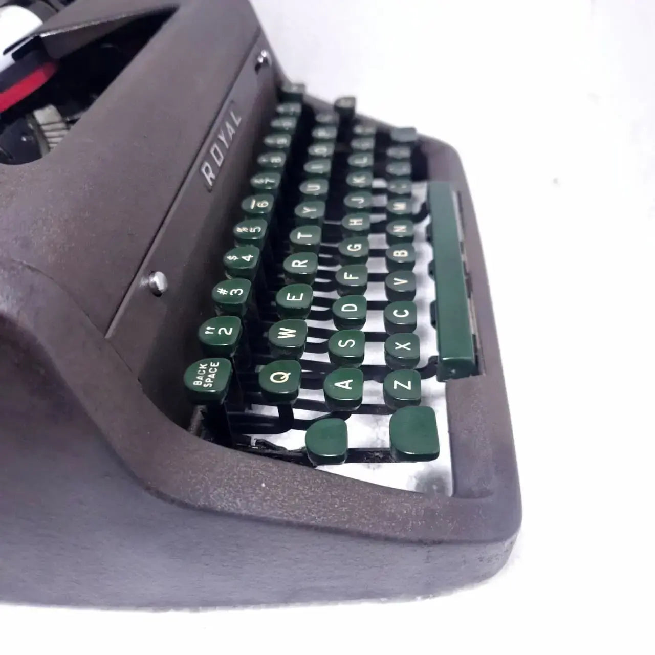 Royal Quiet De Luxe Typewriter