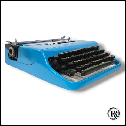 Olivetti Lettera 22 Hex Blue Typewriter