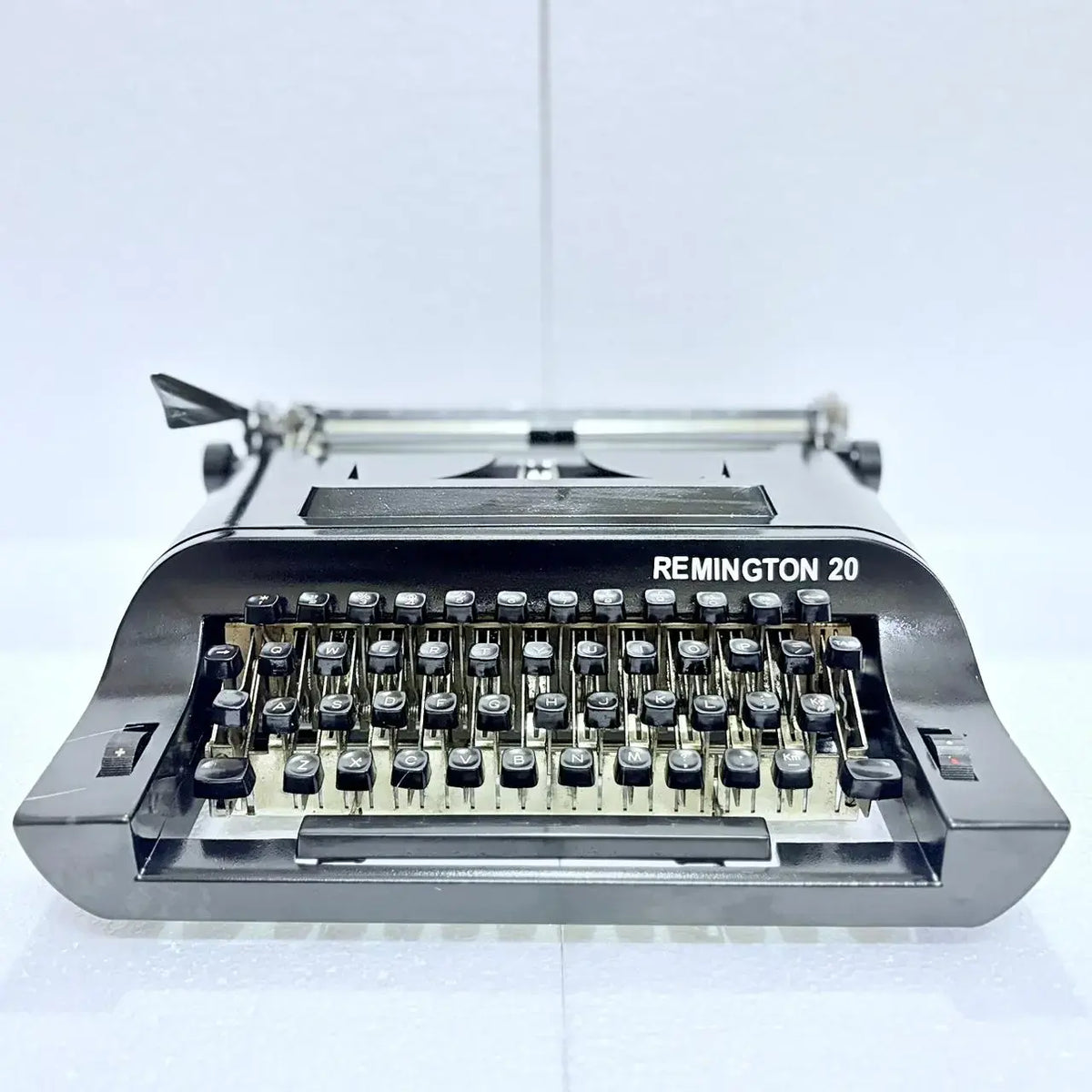 Remington 20 Obsidian Typewriter