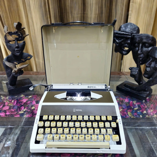 Royal 200 Manual English Typewriter by RR Typewriter Mart with open case, imported Japanese typing machine
