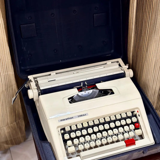 Marathon 2200 DLX brand new manual typewriter, unused vintage typing machine, RR Typewriter Mart India online shop