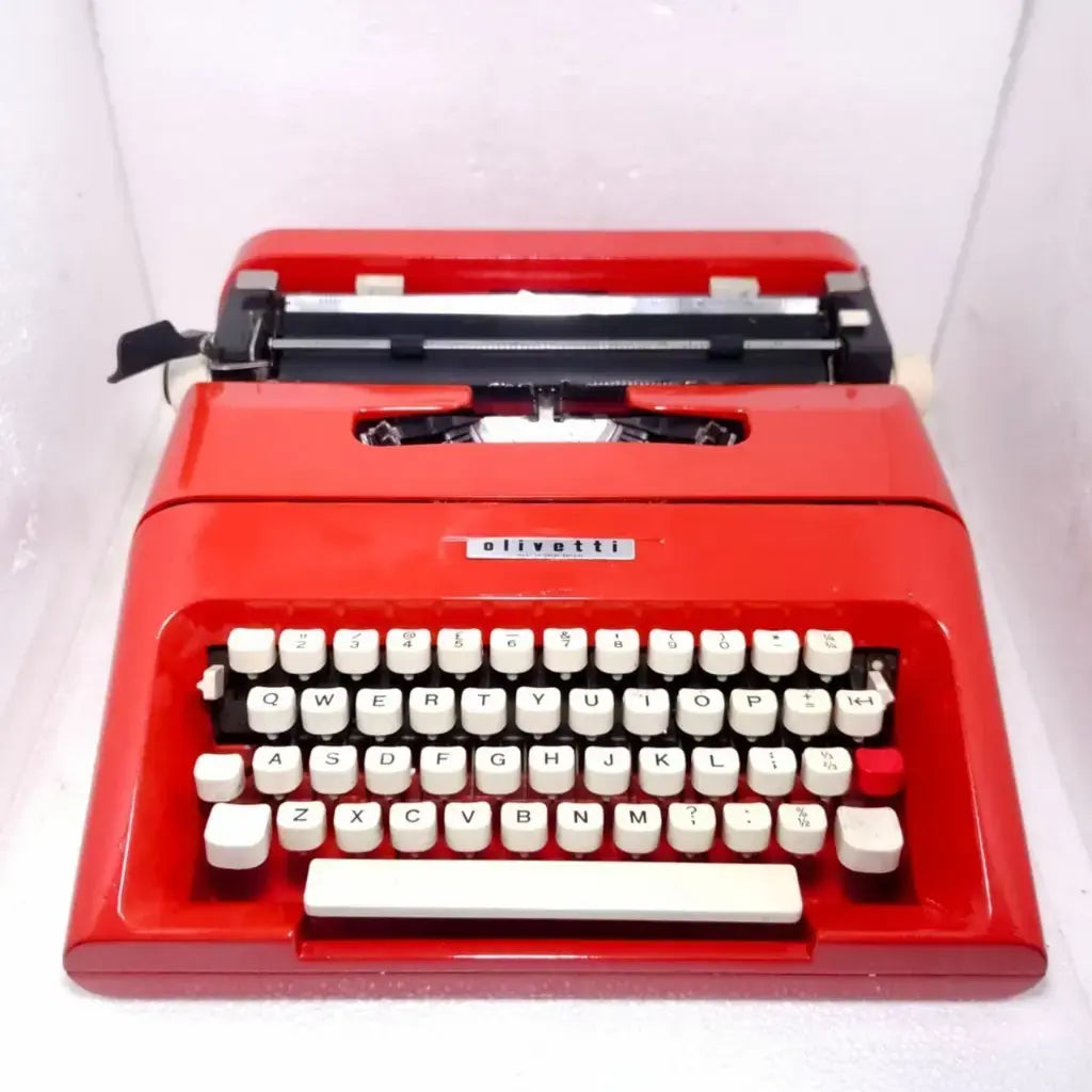 Buy Olivetti typewriter Scarlet Red vintage portable – RR Typewriter Mart
