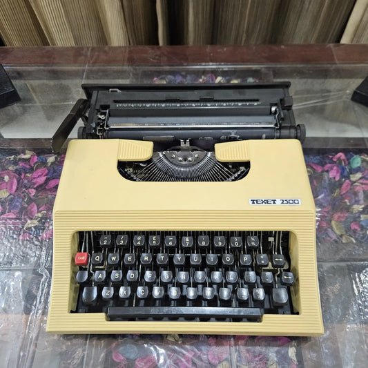 Textet 2500 portable typewriter for sale vintage typing machine restored manual typewriter – RR Typewriter Mart